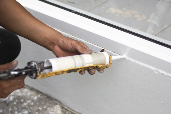 Caulk Replacement in Chattanooga