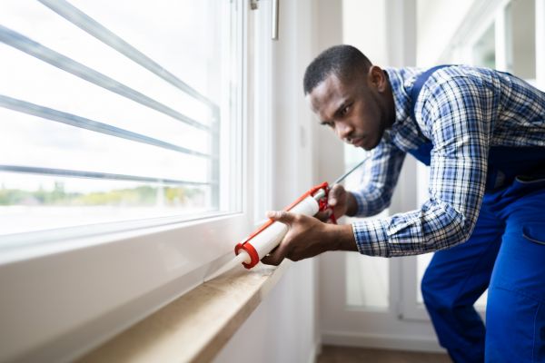 Caulk Repair in Chattanooga
