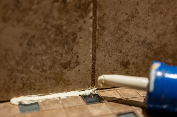Shower Caulk Replacement in Chattanooga