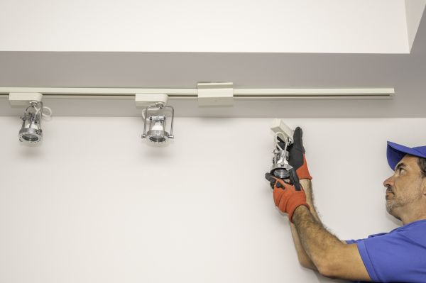 Track Light Bulb Replacement in Chattanooga